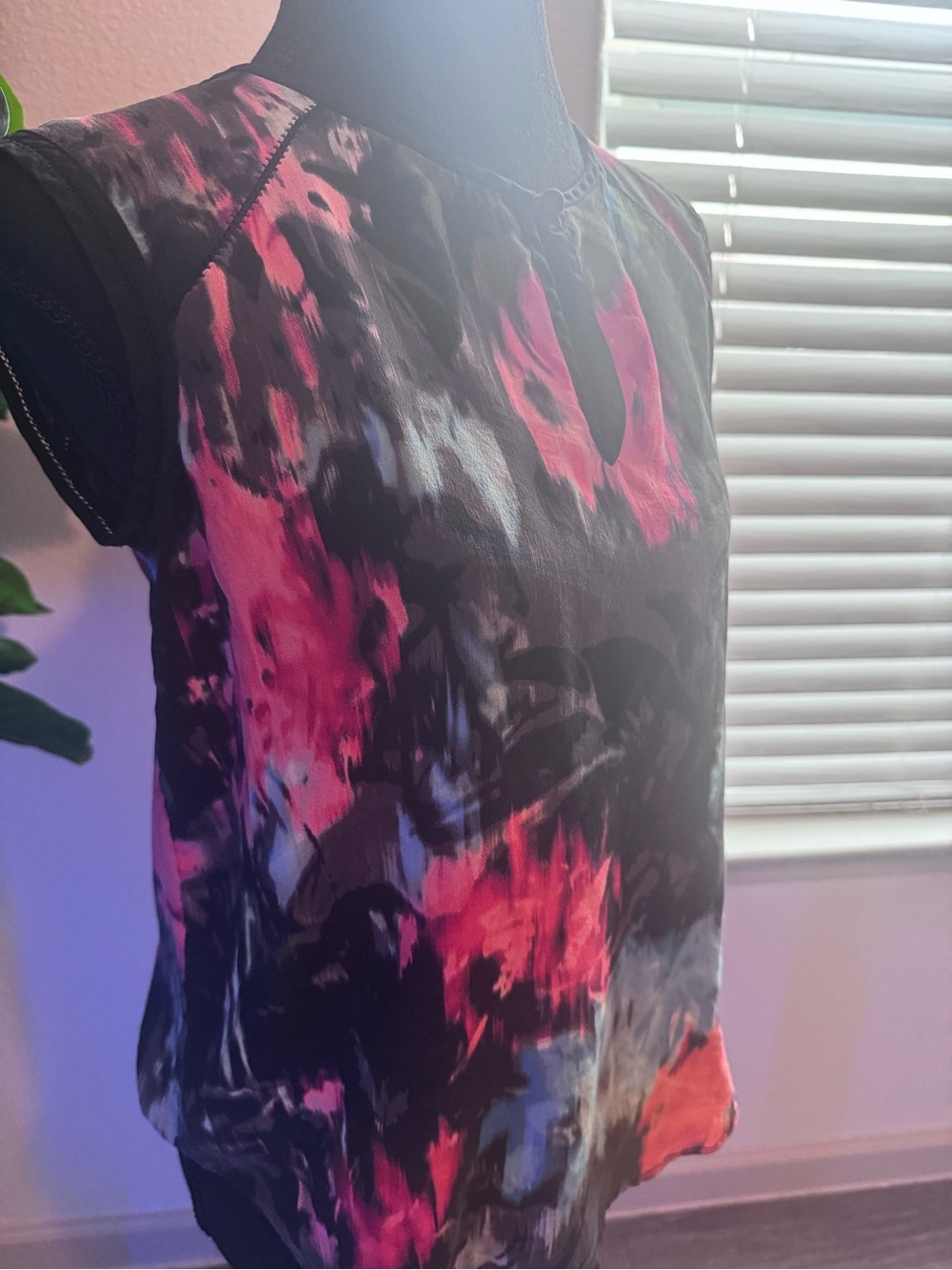 J.Crew Abstract Watercolor Print Sleeveless Blouse Top Size 4 - Picture 4 of 6